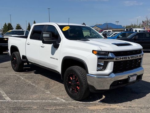 Used 2020 Chevrolet Silverado 3500 LT AWD/4WD image 7