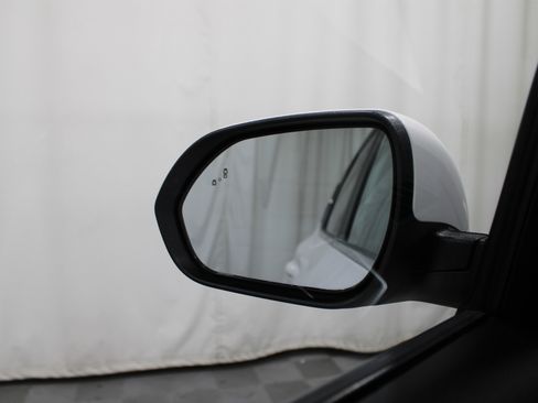 Used 2023 Kia Seltos S w/ Navigation Package image 11