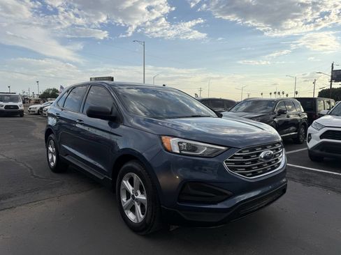 Used 2019 Ford Edge SE image 11