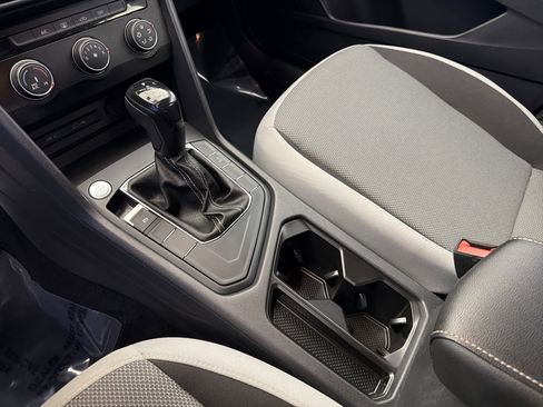 Used 2022 Volkswagen Taos S image 22