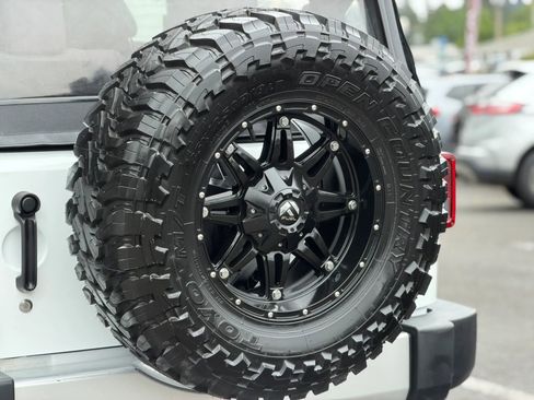 Used 2015 Jeep Wrangler Sport AWD/4WD image 14