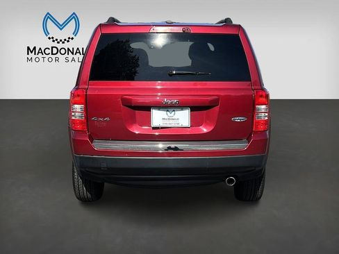 Used 2017 Jeep Patriot High Altitude AWD/4WD image 6