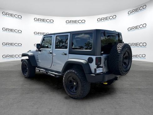 Used 2012 Jeep Wrangler Unlimited Sport AWD/4WD image 5