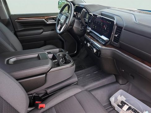 Used 2024 GMC Sierra 1500 Elevation image 30