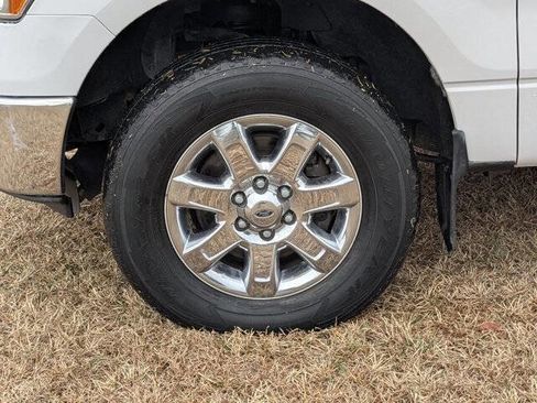 Used 2014 Ford F150 XLT w/ XLT Chrome Package image 10