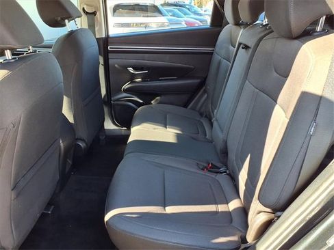 Certified 2024 Hyundai Tucson SE image 8