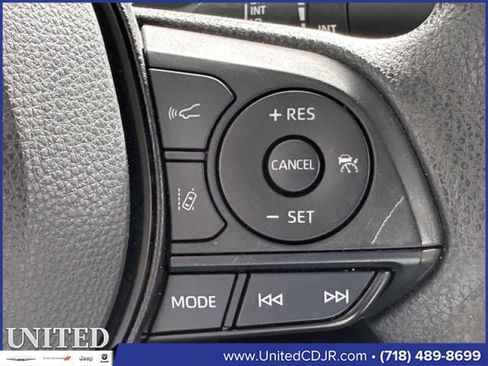 Used 2022 Toyota Corolla LE image 27