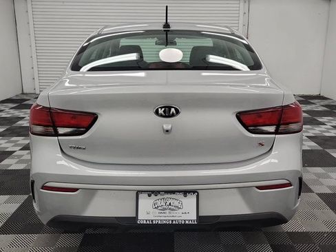 Used 2021 Kia Rio S FWD image 5