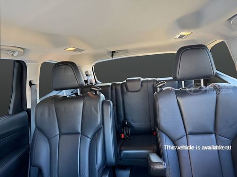 Used 2023 Subaru Ascent Limited image 32