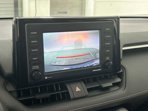 Used 2022 Toyota RAV4 XLE image 22
