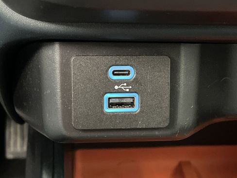 Certified 2023 Ford Maverick XLT image 24