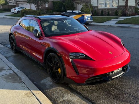 Used 2024 Porsche Taycan Turbo S image 1