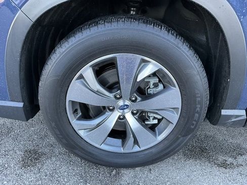 Certified 2024 Subaru Ascent Premium w/ Convenience Package image 9