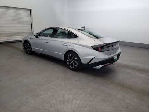 Used 2025 Hyundai Sonata SEL FWD image 3