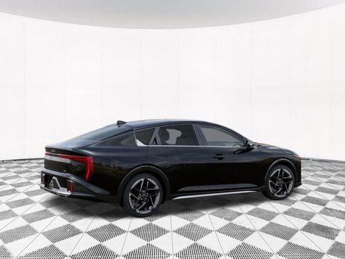 New 2026 Kia K4 GT-Line image 9