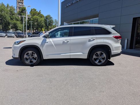 Used 2018 Toyota Highlander Limited Platinum AWD/4WD image 7