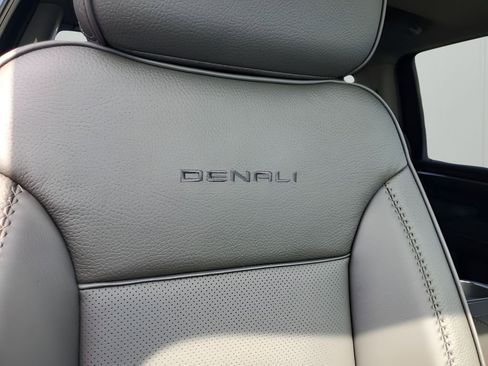 New 2026 GMC Sierra 2500 Denali w/ Denali Reserve Package image 20