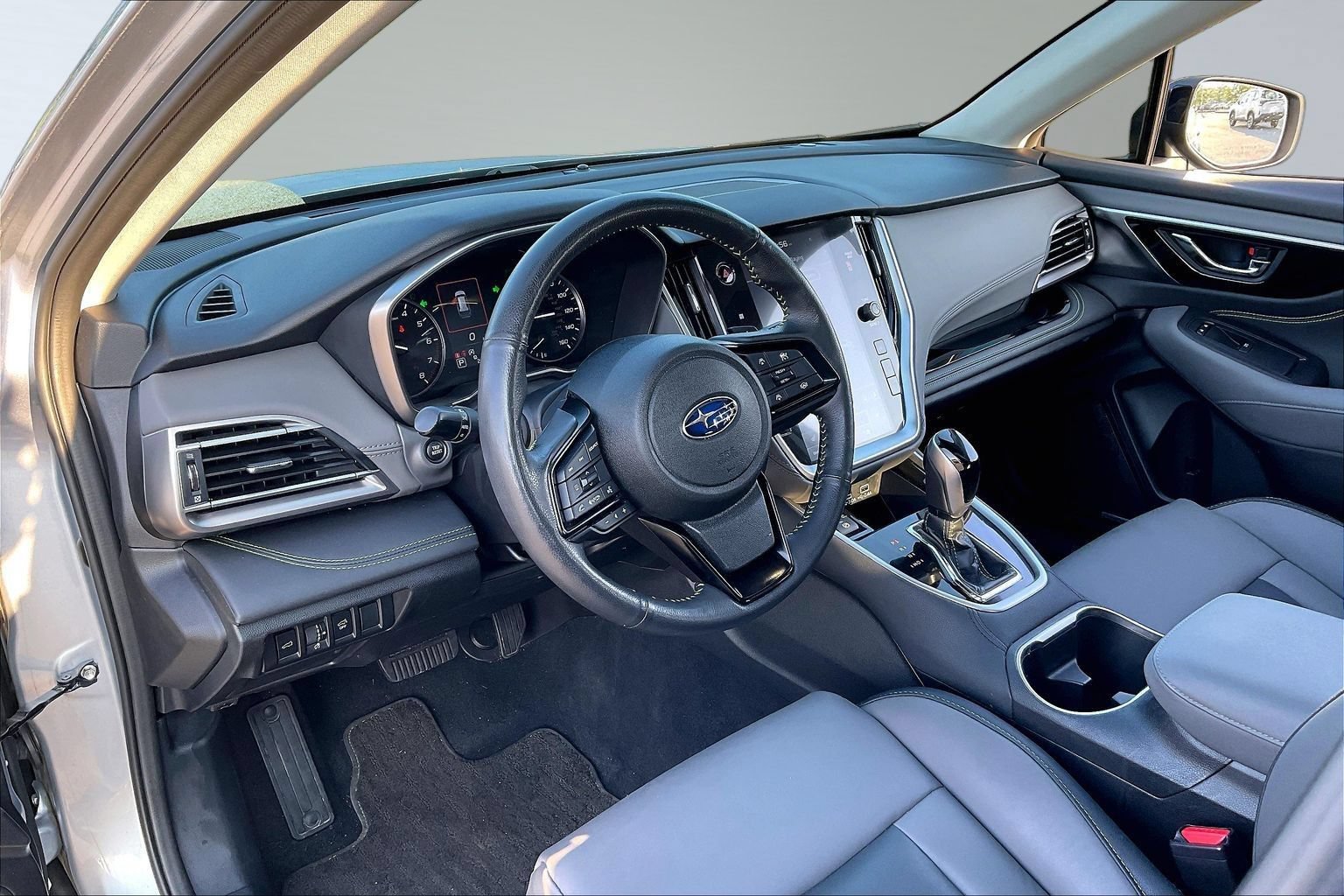 Used 2024 Subaru Outback Onyx Edition AWD/4WD image 12