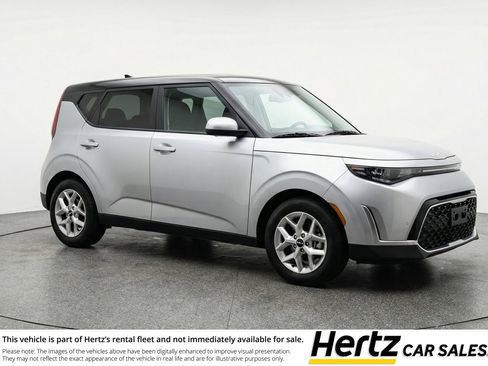 Used 2025 Kia Soul LX w/ LX Technology Package FWD image 1