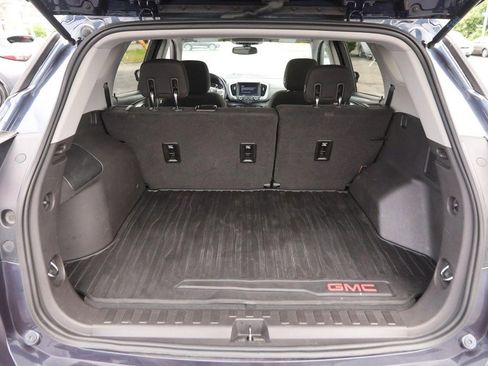 Used 2018 GMC Terrain SLE w/ Driver Convenience Package FWD image 7