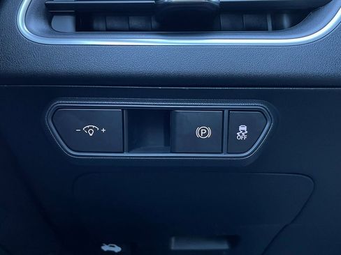 Used 2025 Kia K4 LX image 23