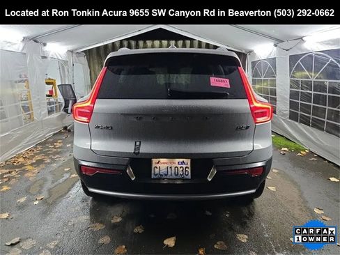 Used 2024 Volvo XC40 B5 Core image 5