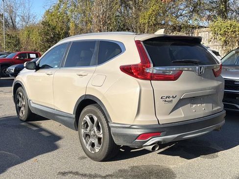 Used 2019 Honda CR-V Touring image 5