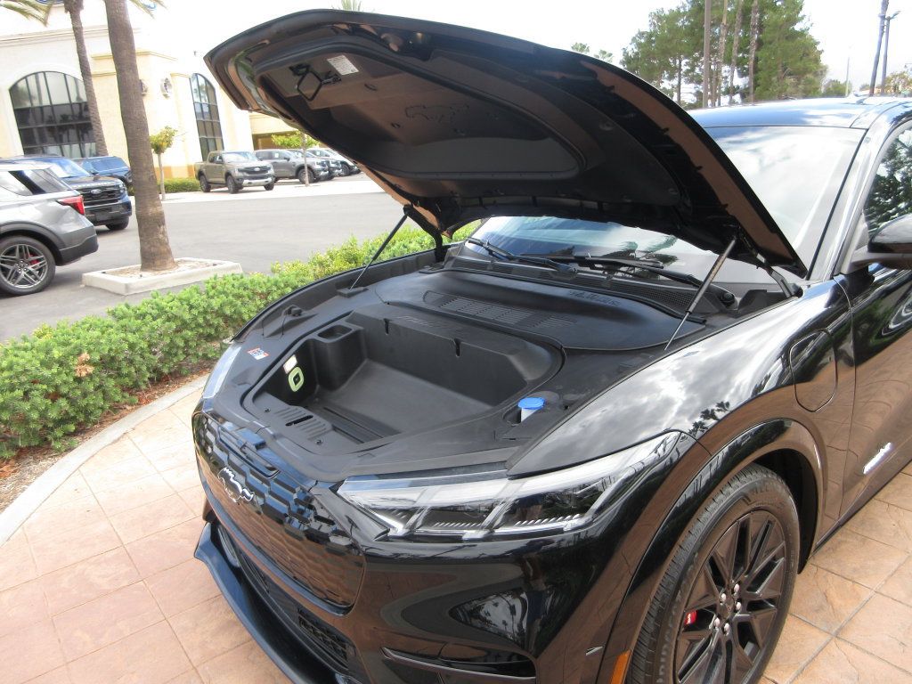 Certified 2025 Ford Mustang Mach-E Premium w/ Sport Appearance Package RWD image 27