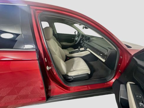 Used 2024 Honda Accord EX image 28