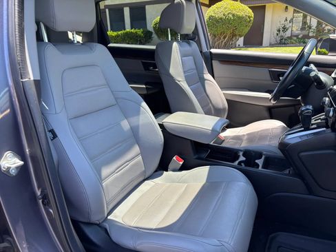 Used 2018 Honda CR-V Touring image 17