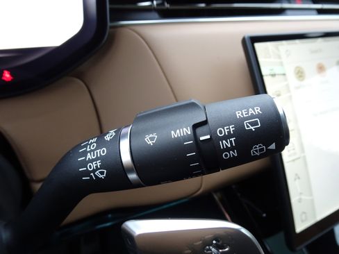 New 2026 Land Rover Range Rover Sport Dynamic SE AWD/4WD image 26