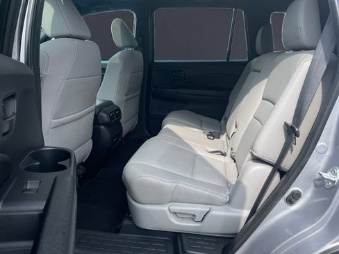 Used 2024 Honda Passport EX-L image 13