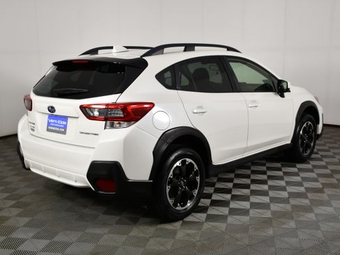 Used 2022 Subaru Crosstrek 2.0i Premium AWD/4WD image 6