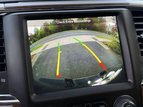 Used 2019 RAM 1500 Laramie AWD/4WD image 36
