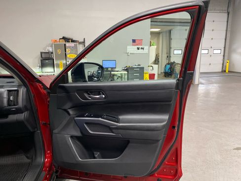 Used 2023 Nissan Pathfinder SL w/ SL Premium Package image 29