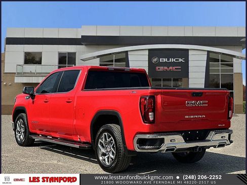 Used 2023 GMC Sierra 1500 SLE w/ X31 Off-Road Package image 4