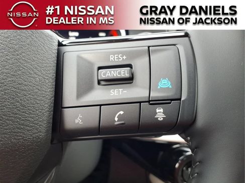 New 2026 Nissan Pathfinder SL FWD image 23