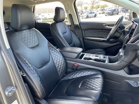 Used 2024 Ford Edge Titanium image 27