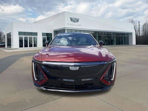 New 2026 Cadillac Lyriq Sport image 8