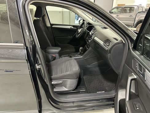 Certified 2023 Volkswagen Tiguan S image 36