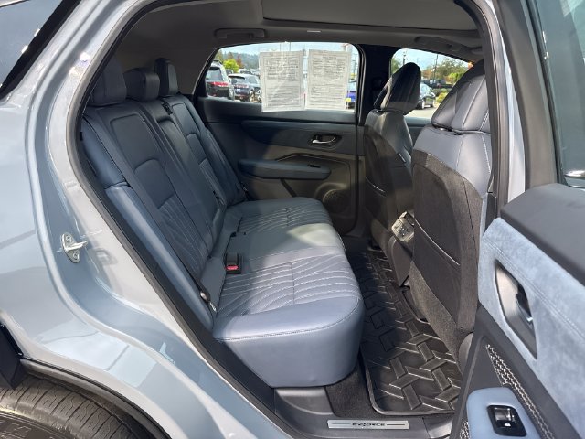 Used 2024 Nissan Ariya AWD image 10