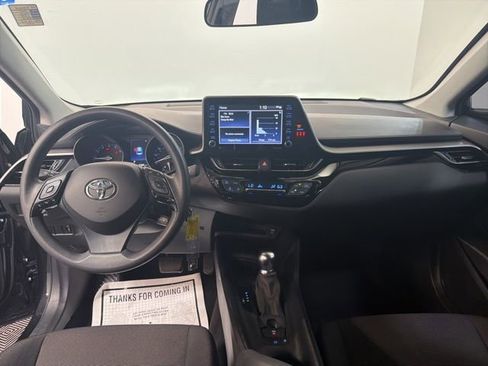 Used 2021 Toyota C-HR LE FWD image 12
