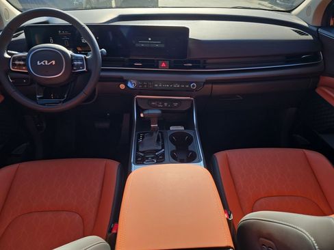 New 2026 Kia Carnival EX FWD image 13