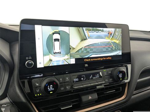 Certified 2026 Toyota Grand Highlander AWD Hybrid image 18