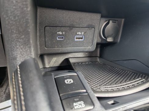 Used 2024 Nissan Kicks SV image 17