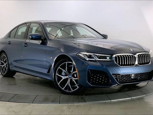 Certified 2023 BMW 530e xDrive w/ Executive Package AWD/4WD image 33