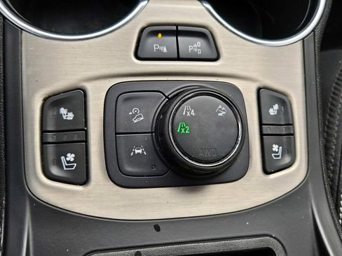 Used 2024 GMC Terrain Denali w/ Denali Premium Package image 31