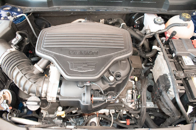 Used 2024 Cadillac XT5 Premium Luxury AWD/4WD image 3