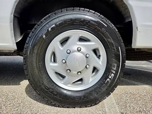 Used 2014 Ford E-350 and Econoline 350 XL w/ Power Windows & Locks Group RWD image 23