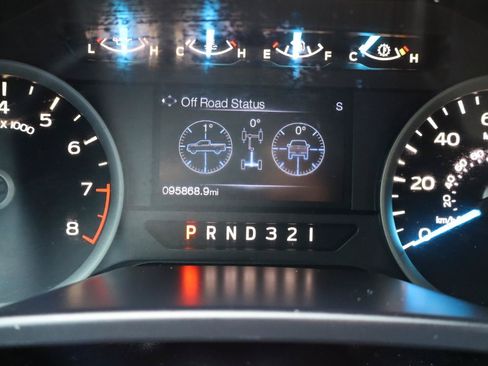 Used 2016 Ford F150 XLT w/ Equipment Group 302A Luxury RWD image 17